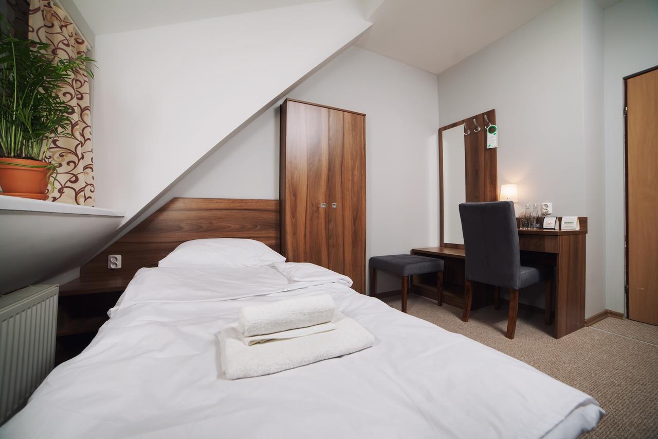 Gosciniec Lizawka Hotell Poznań Eksteriør bilde