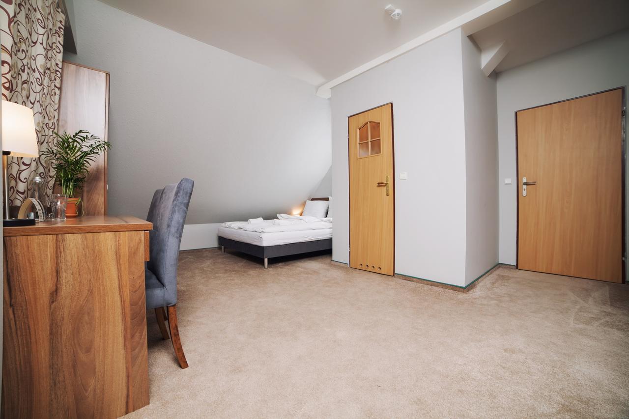 Gosciniec Lizawka Hotell Poznań Eksteriør bilde