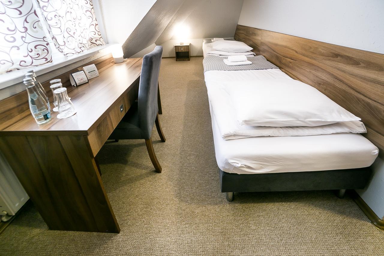 Gosciniec Lizawka Hotell Poznań Eksteriør bilde