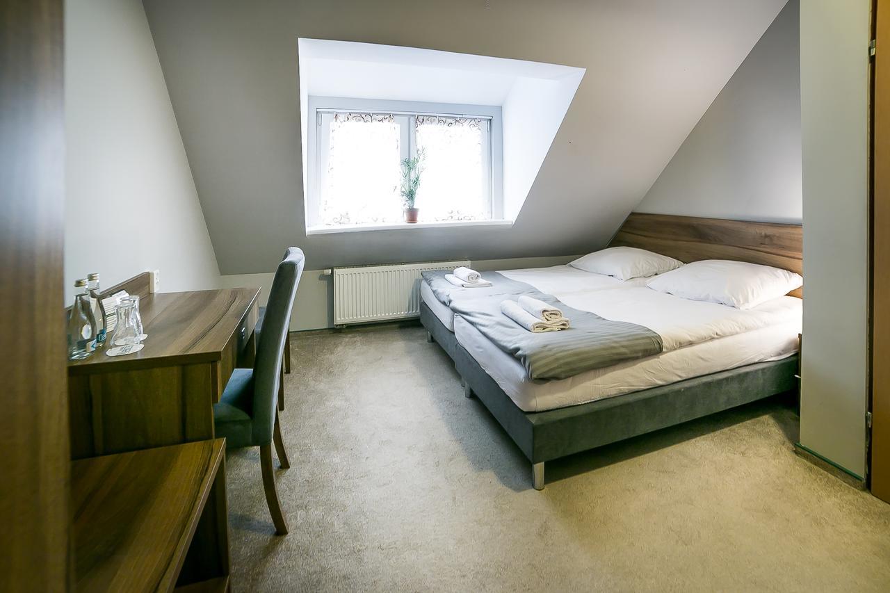 Gosciniec Lizawka Hotell Poznań Eksteriør bilde
